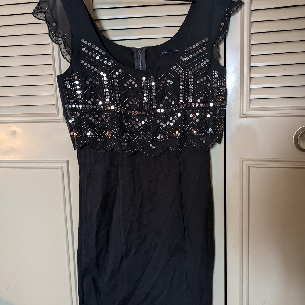 American Eagle xs fitted dress with beaded chest overlay